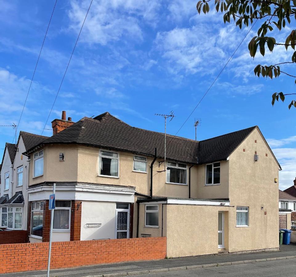 Spacious, Sleeps 17, 3 Bathrooms, Parking, Mansfield Esterno foto