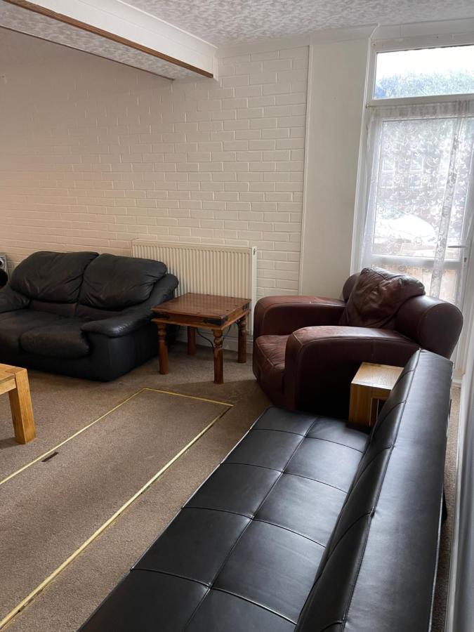 Spacious, Sleeps 17, 3 Bathrooms, Parking, Mansfield Esterno foto
