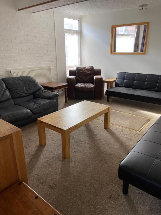 Spacious, Sleeps 17, 3 Bathrooms, Parking, Mansfield Esterno foto