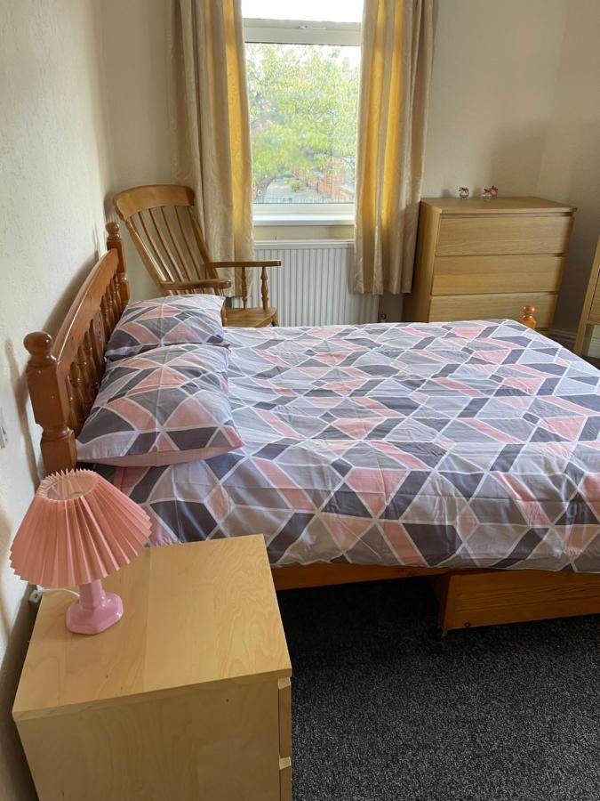 Spacious, Sleeps 17, 3 Bathrooms, Parking, Mansfield Esterno foto