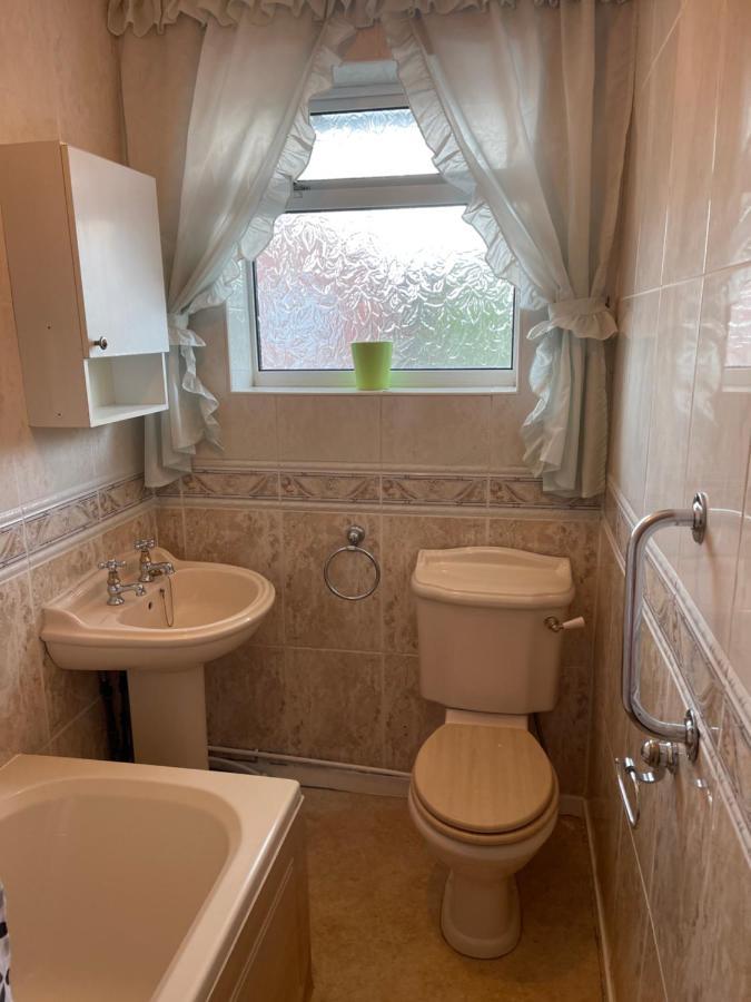 Spacious, Sleeps 17, 3 Bathrooms, Parking, Mansfield Esterno foto