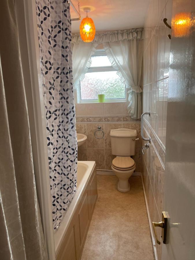 Spacious, Sleeps 17, 3 Bathrooms, Parking, Mansfield Esterno foto