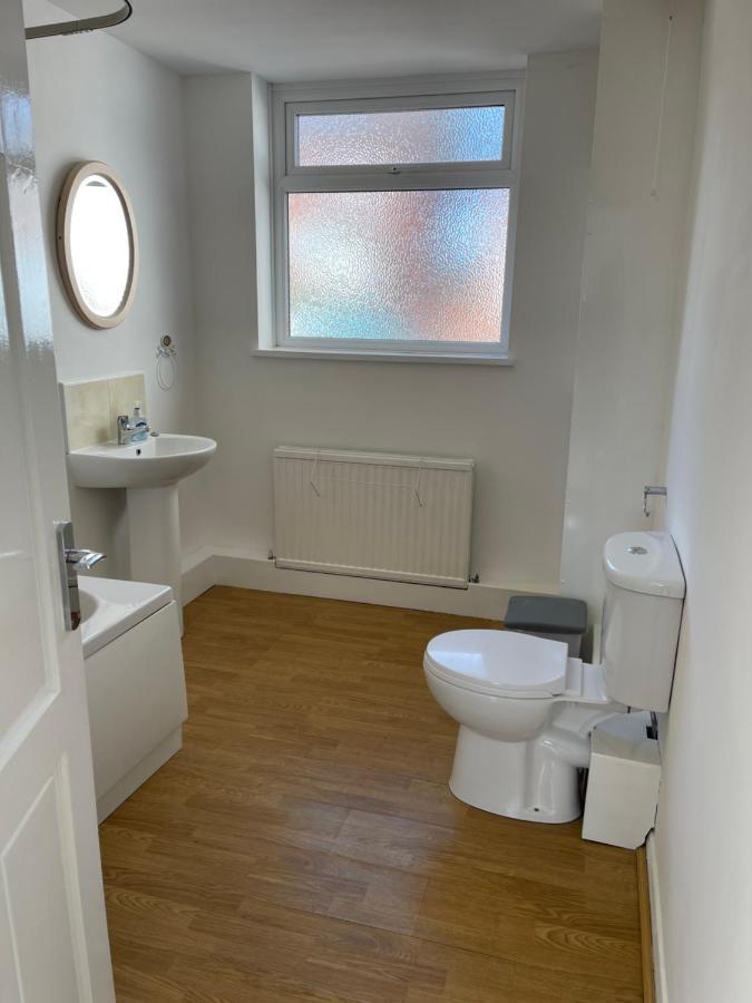 Spacious, Sleeps 17, 3 Bathrooms, Parking, Mansfield Esterno foto