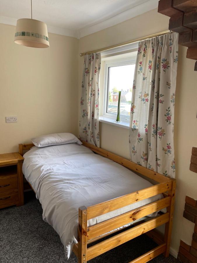 Spacious, Sleeps 17, 3 Bathrooms, Parking, Mansfield Esterno foto