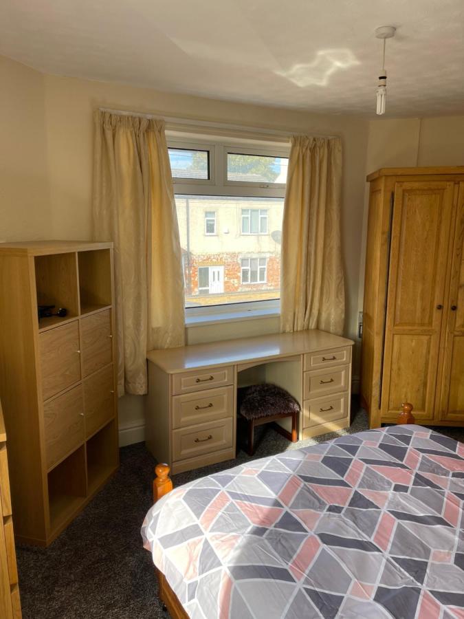 Spacious, Sleeps 17, 3 Bathrooms, Parking, Mansfield Esterno foto
